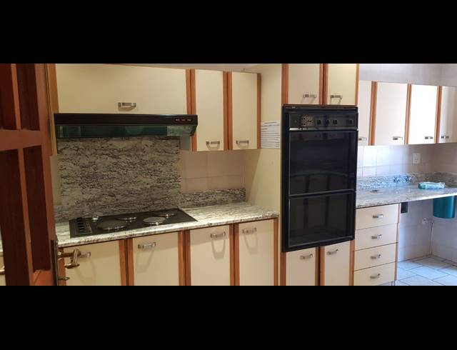 3 BEDROOM SIMPLEX RENTED IN PELHAM